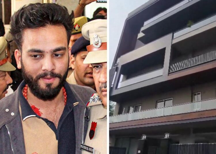 Elvish Yadav | यूट्यबर एल्विश यादव के घर ताबड़तोड़ फायरिंग, वारदात के बाद फरार हुए बदमाश